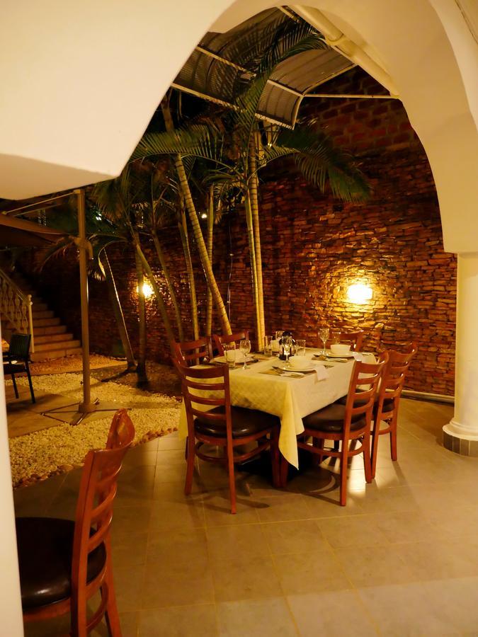 Ivory Castle Limited Hotell Kampala Eksteriør bilde
