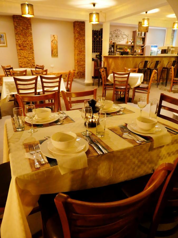 Ivory Castle Limited Hotell Kampala Eksteriør bilde